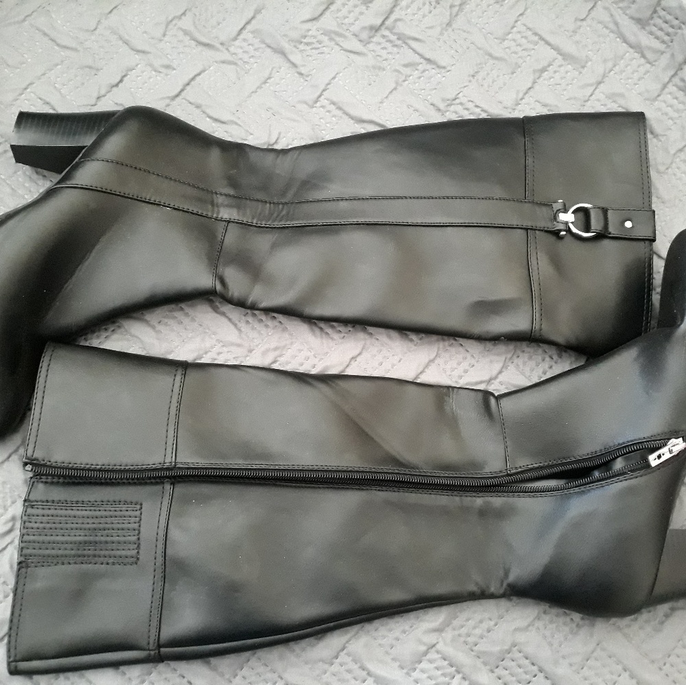Leather boots